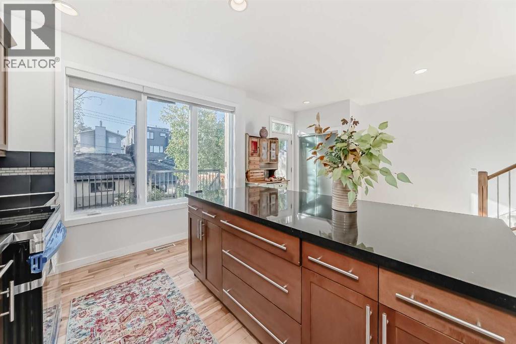 Single Family House for Sale in  Parkhill Street SW Parkhill Calgary 