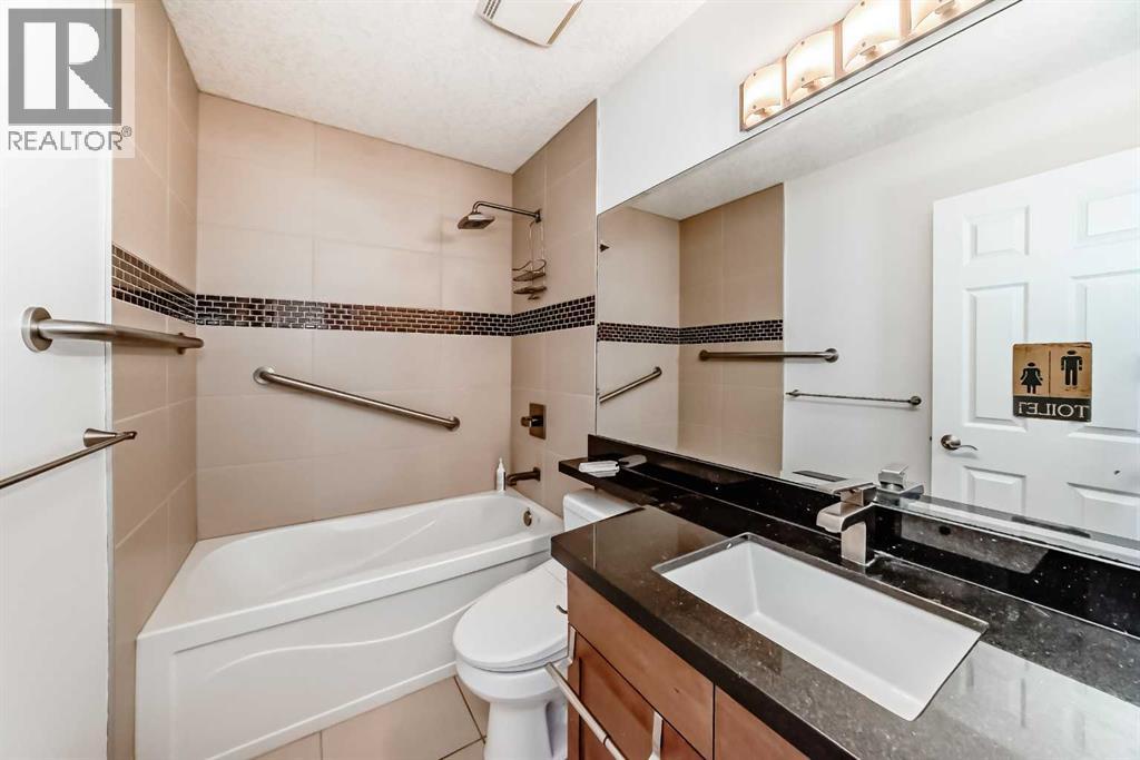 Single Family House for Sale in  Parkhill Street SW Parkhill Calgary 