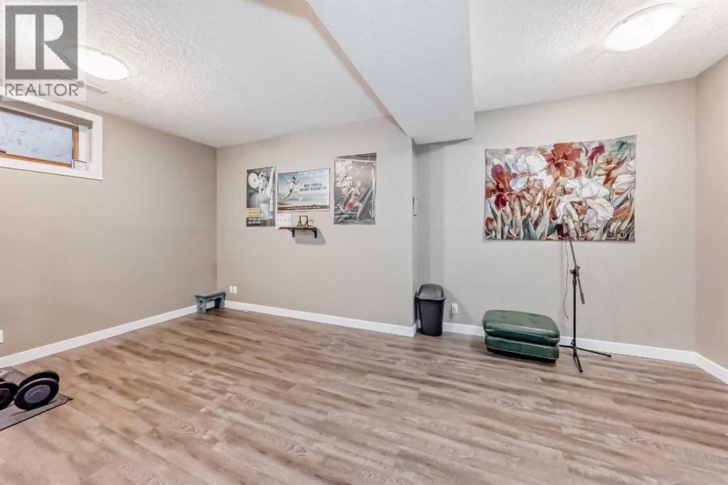 Single Family House for Sale in  Parkhill Street SW Parkhill Calgary 
