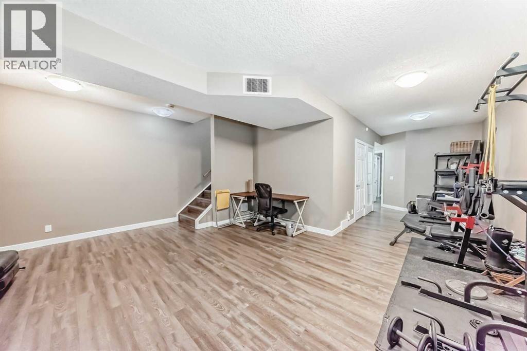 Single Family House for Sale in  Parkhill Street SW Parkhill Calgary 