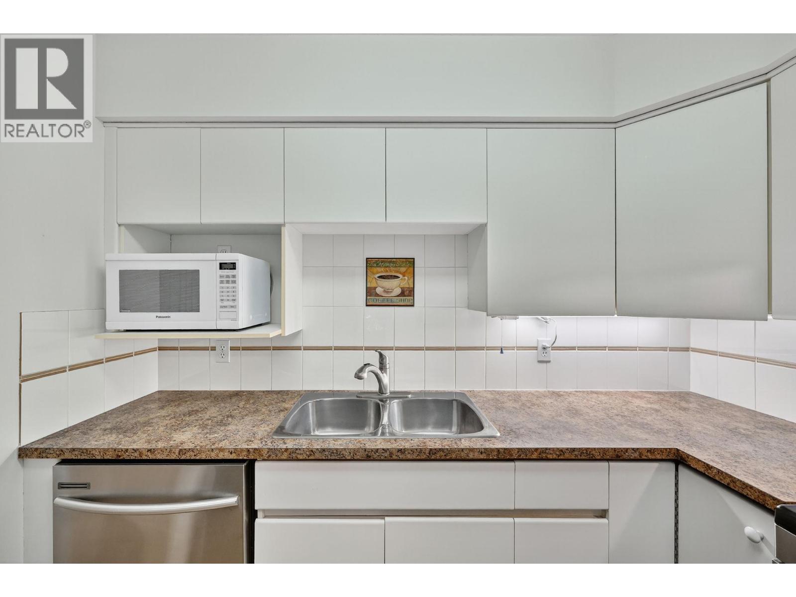 102 2350 Stillingfleet Road, Kelowna