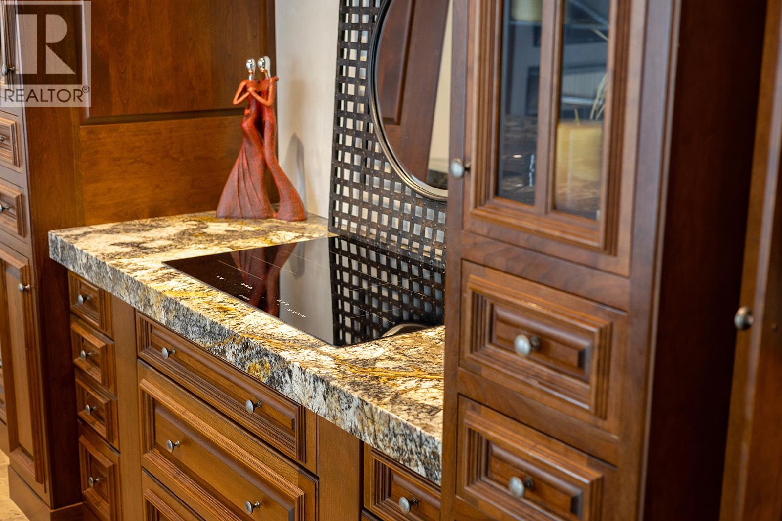 1702 1152 Sunset Drive, Kelowna