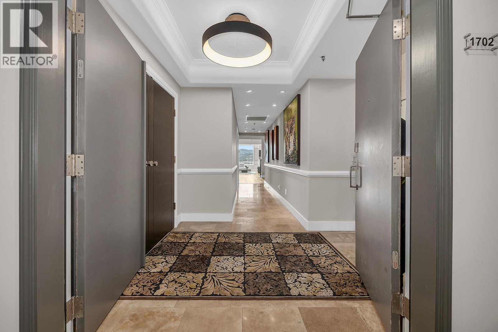 1702 1152 Sunset Drive, Kelowna