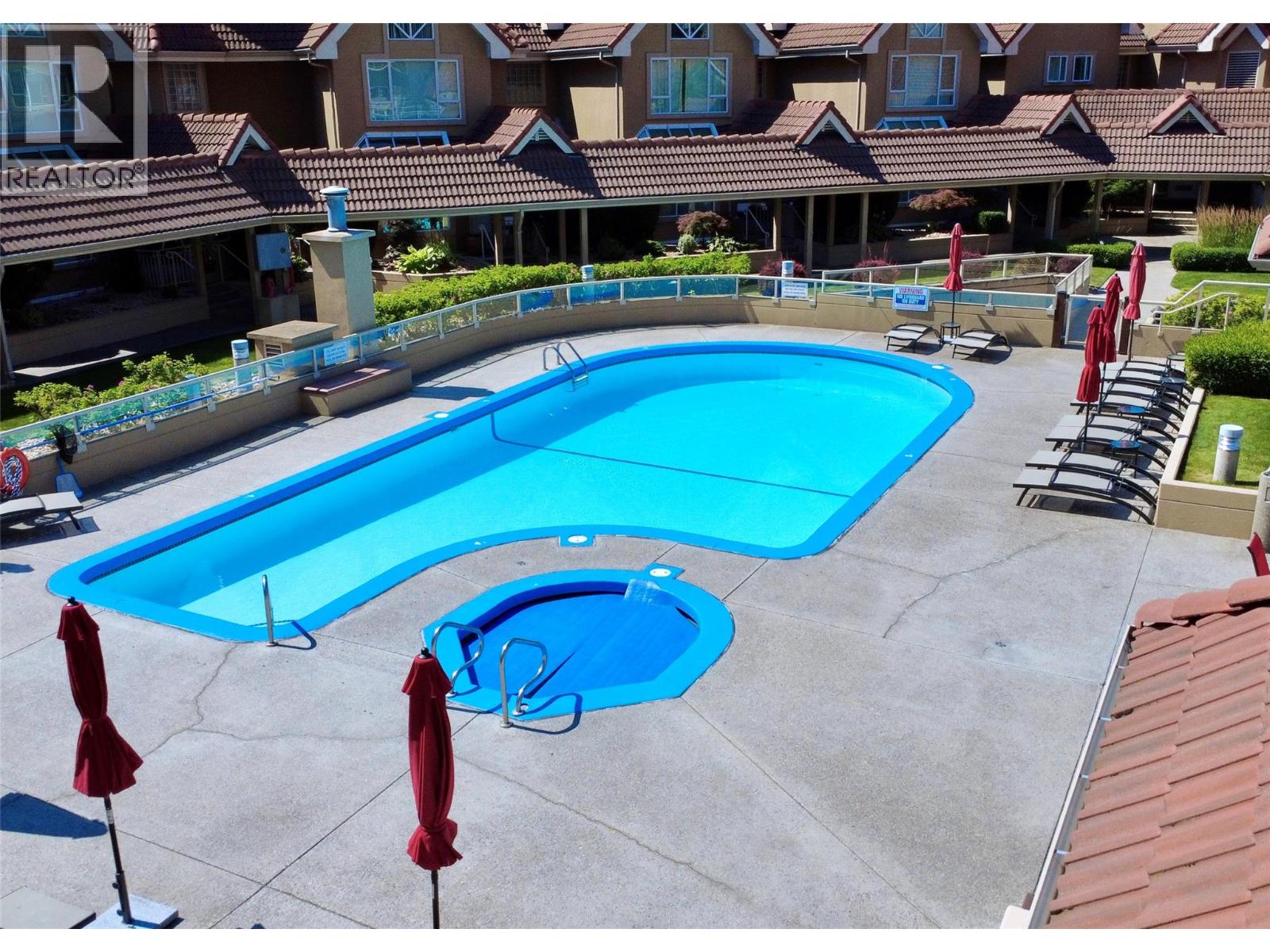 1702 1152 Sunset Drive, Kelowna