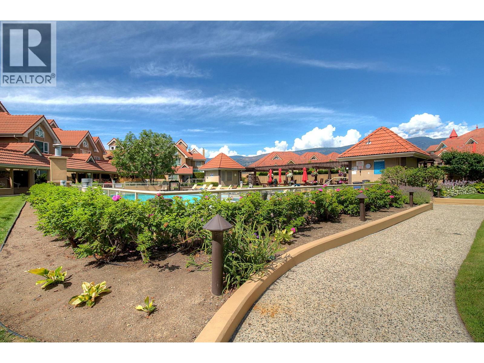 1702 1152 Sunset Drive, Kelowna