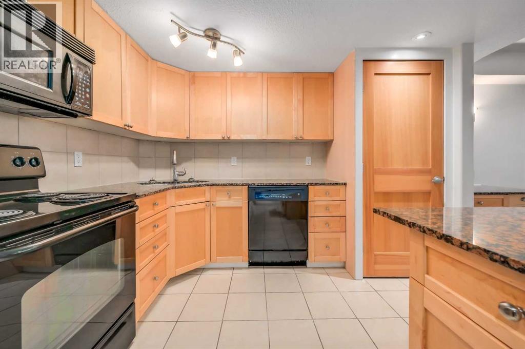 Single Family House for Sale in    Avenue SW Bankview Calgary 