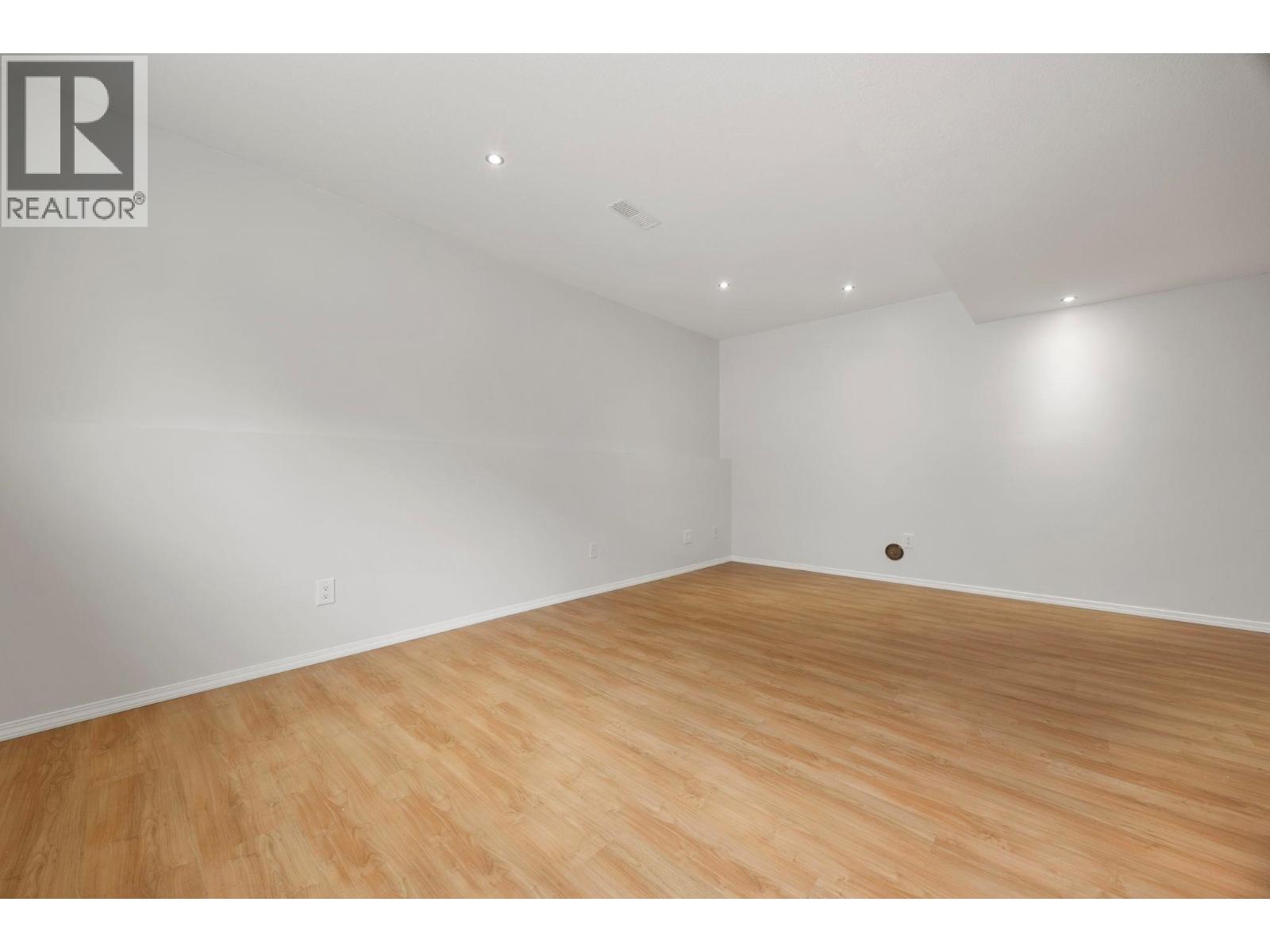 107 5460 Clements Crescent, Peachland