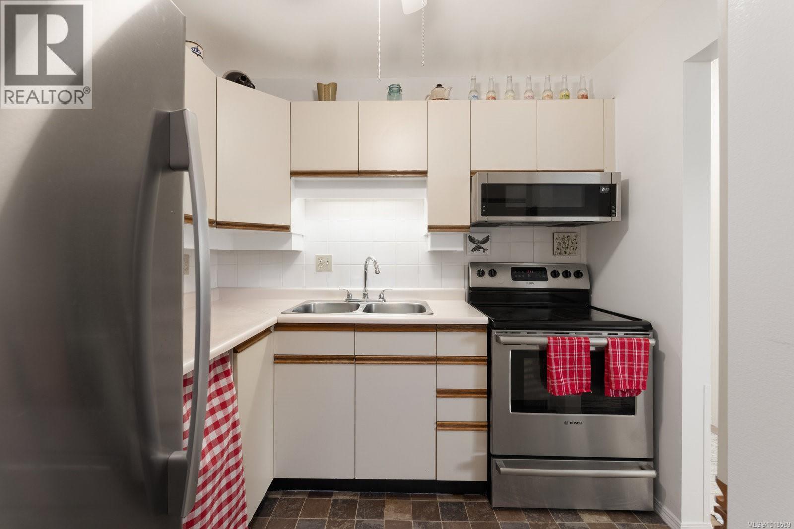 #204 2490 BEVAN AVE - 10