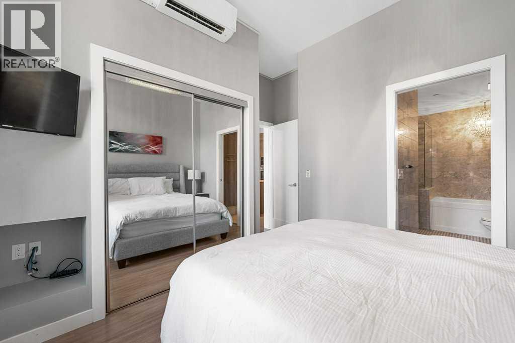 Single Family House for Sale in    Street NW West Hillhurst Calgary 