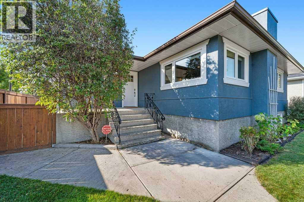 Single Family House Bungalow for Sale in   Avenue NE Renfrew Calgary 