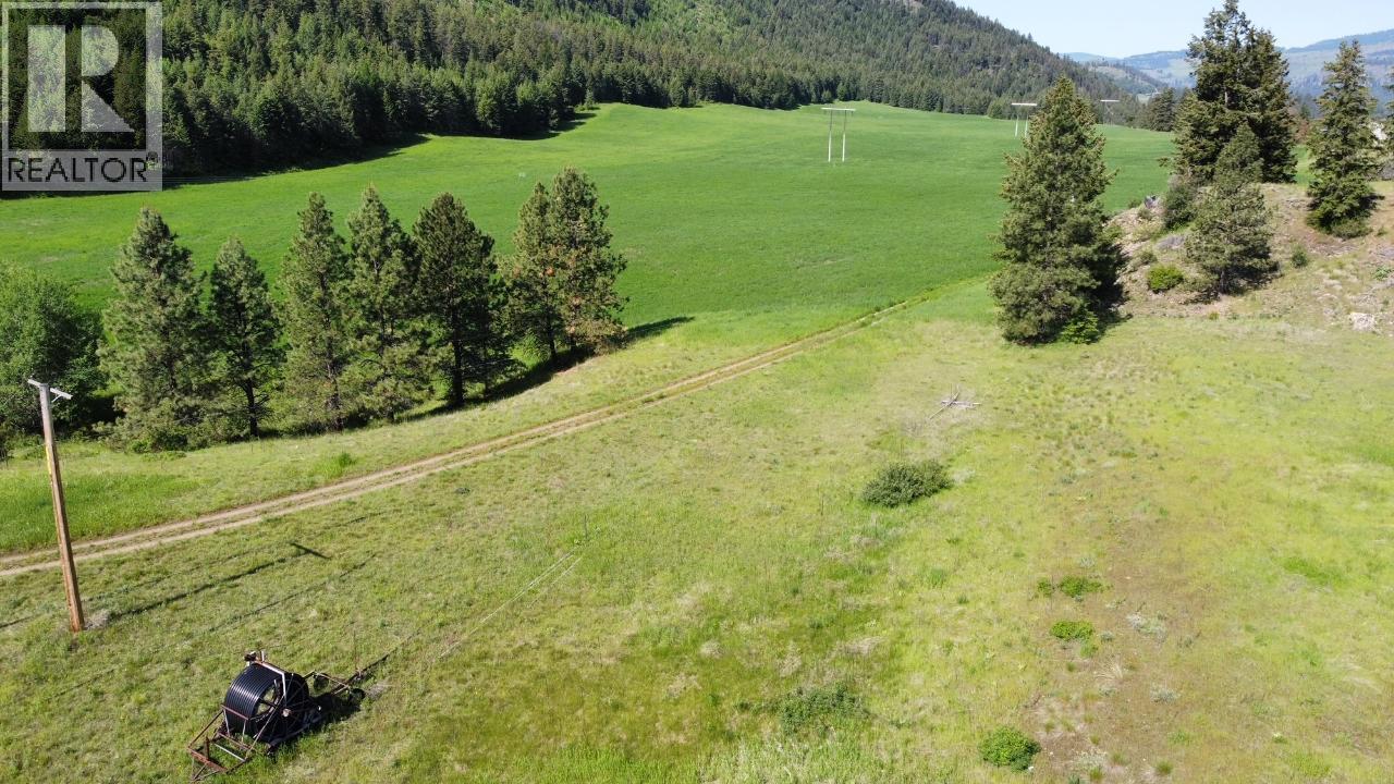  3352 3 Highway, Rock Creek