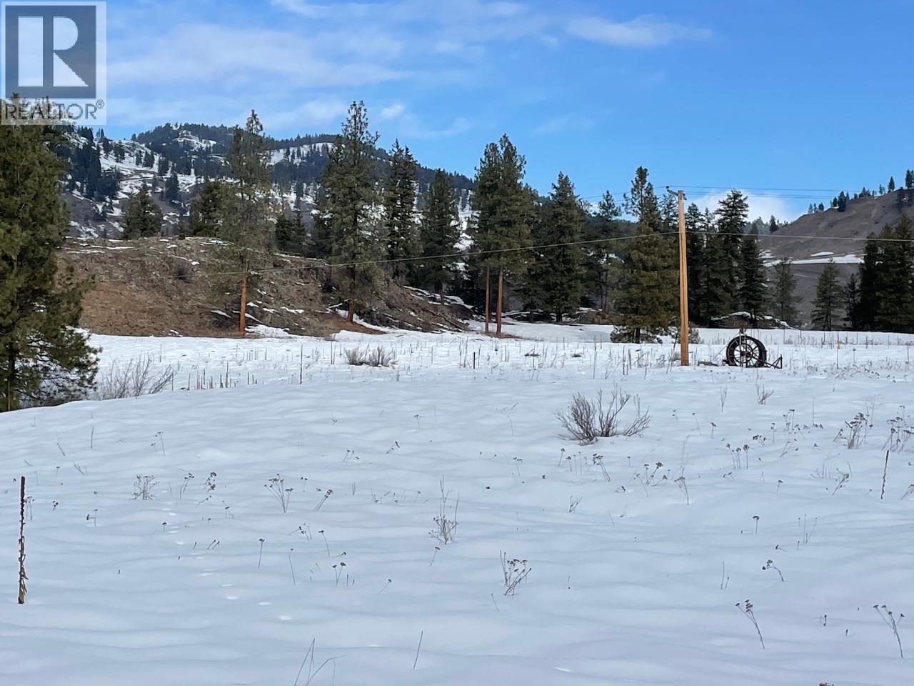  3352 3 Highway, Rock Creek