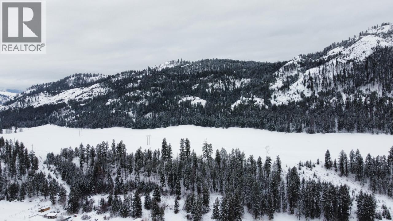  3352 3 Highway, Rock Creek