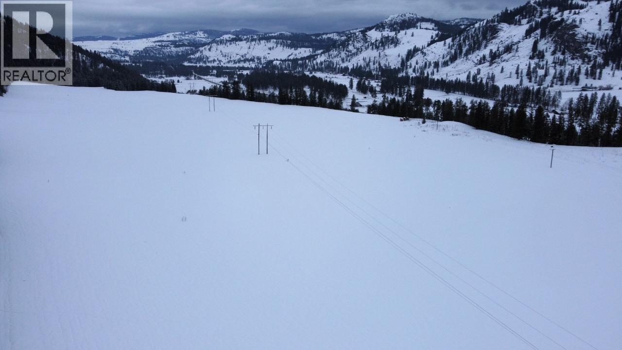  3352 3 Highway, Rock Creek