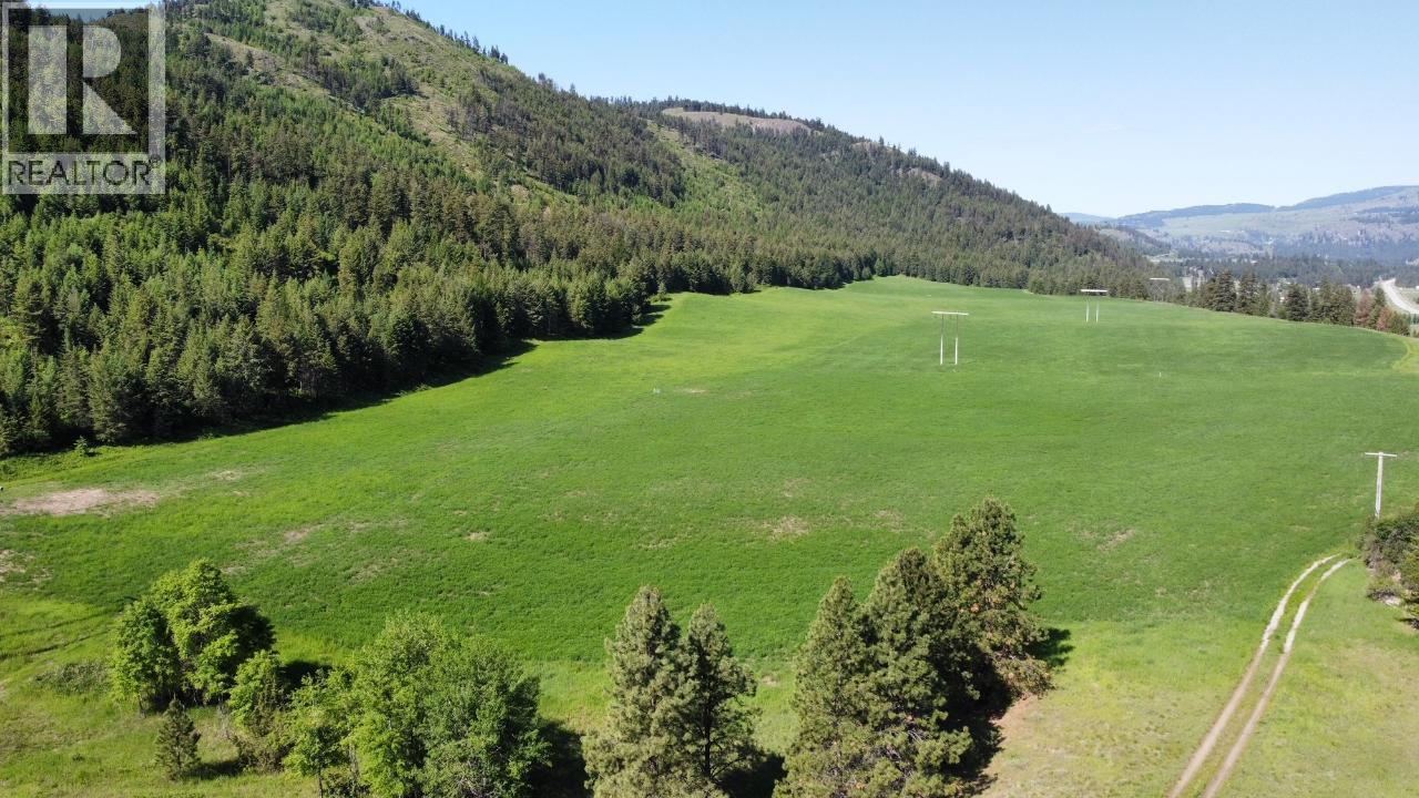  3352 3 Highway, Rock Creek