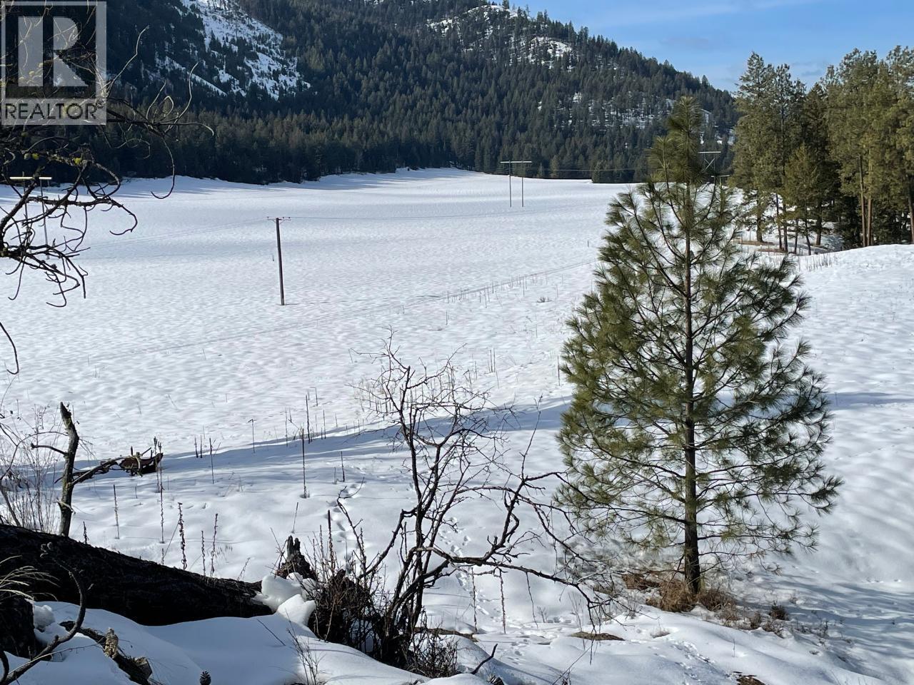  3352 3 Highway, Rock Creek