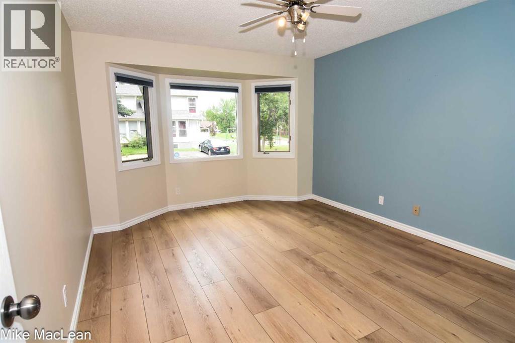 Single Family House Bungalow for Sale in  Whitehill Way NE Whitehorn Calgary 