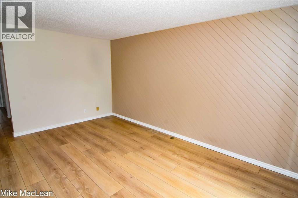 Single Family House Bungalow for Sale in  Whitehill Way NE Whitehorn Calgary 