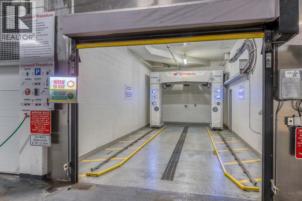 Single Family House High rise for Sale in    Avenue SW Eau Claire Calgary 