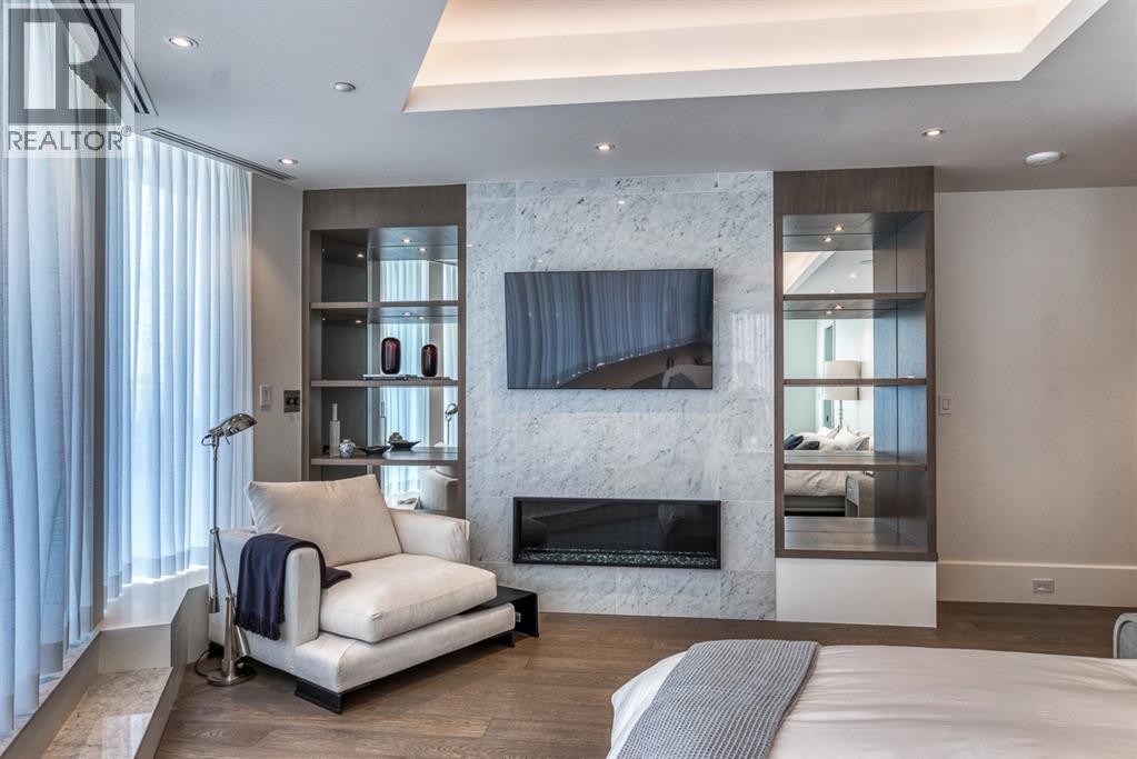 Single Family House High rise for Sale in    Avenue SW Eau Claire Calgary 