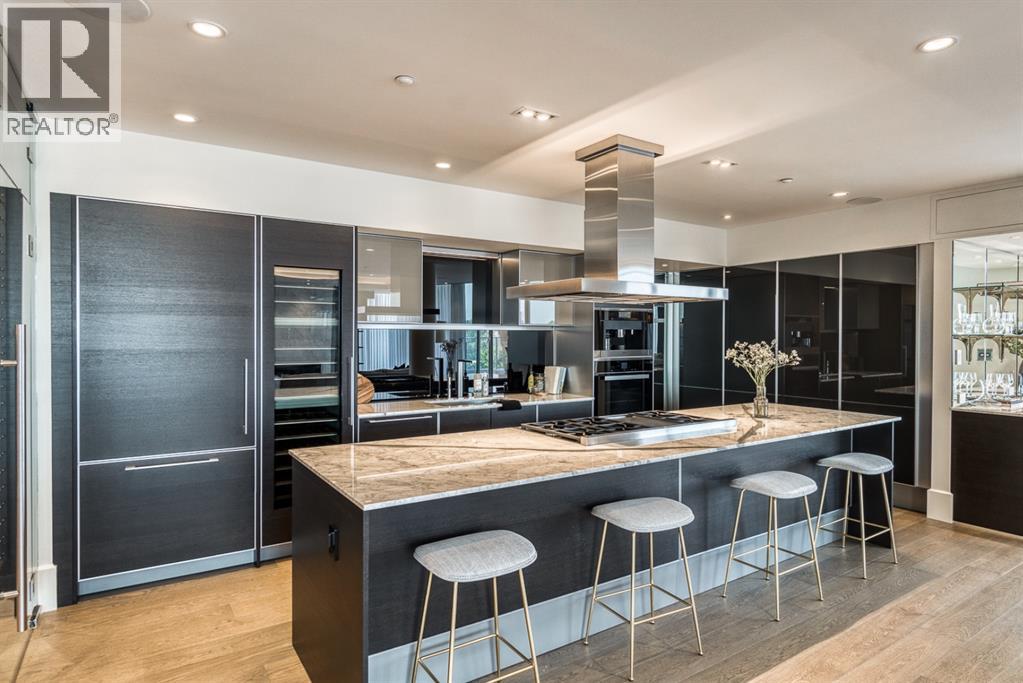 Single Family House High rise for Sale in    Avenue SW Eau Claire Calgary 