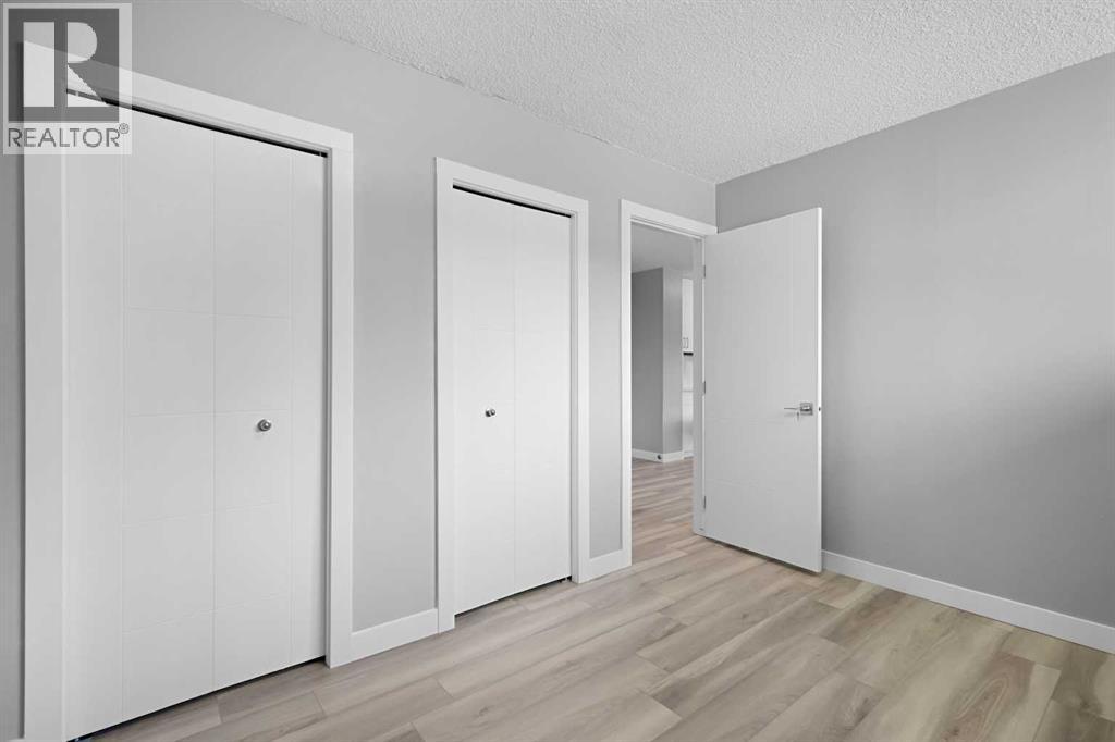 Single Family House for Sale in    Avenue NE Crescent Heights Calgary 