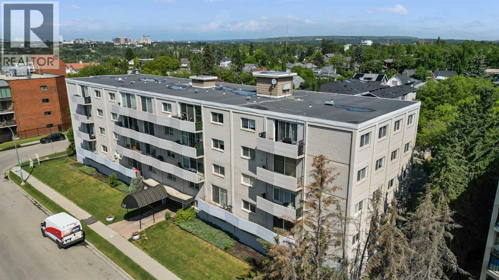 Single Family House for Sale in    Avenue NE Crescent Heights Calgary 