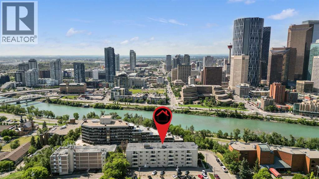 Single Family House for Sale in    Avenue NE Crescent Heights Calgary 