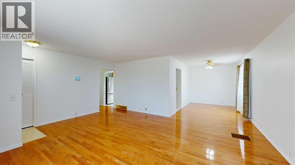 121 Beale Crescent, Fort McMurray