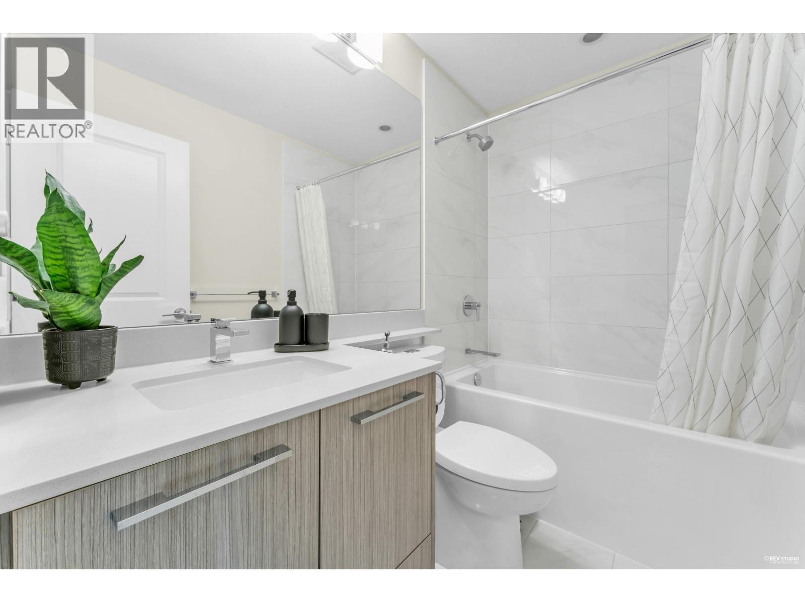 #71-5311 ADMIRAL Way, Delta