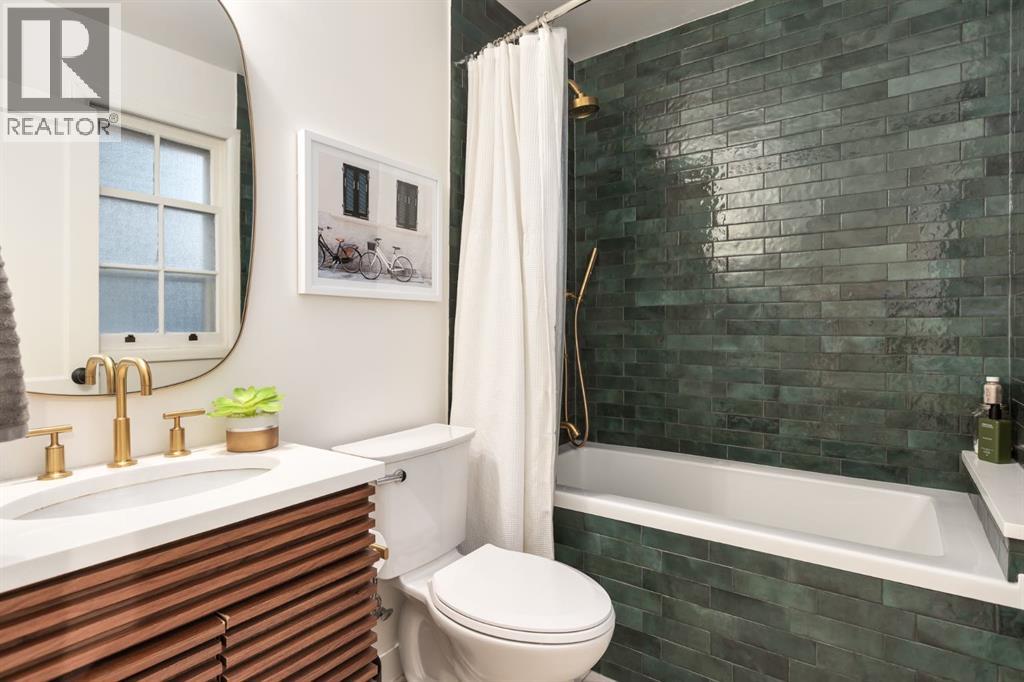 Single Family House for Sale in   Avenue NW Mount Pleasant Calgary 