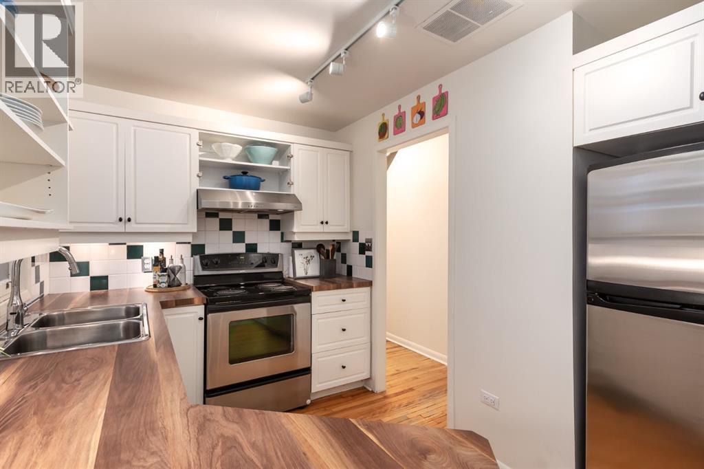 Single Family House for Sale in   Avenue NW Mount Pleasant Calgary 