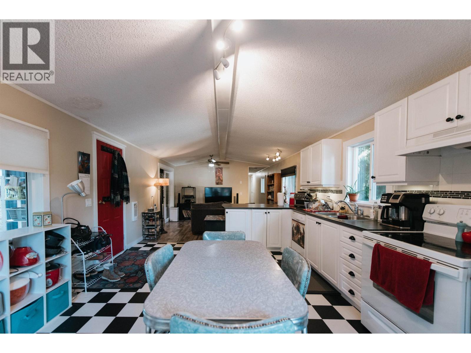 20 1416 NORTH ROAD, Gibsons