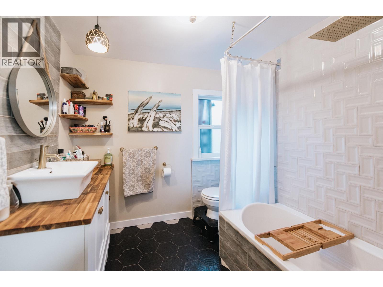 20 1416 NORTH ROAD, Gibsons