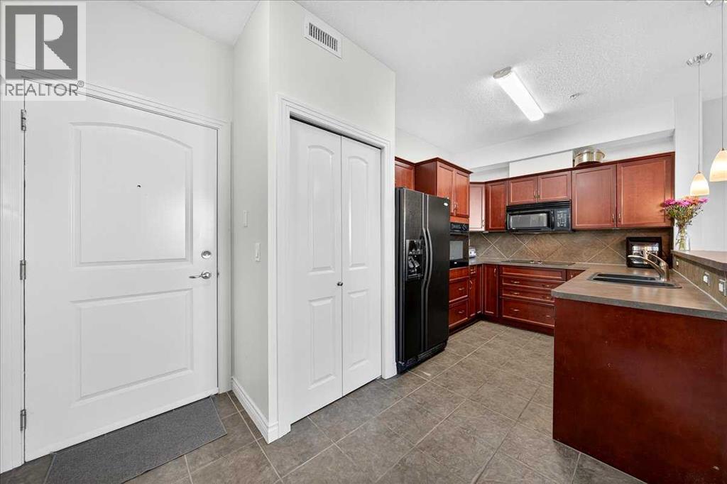 Single Family House for Sale in   Val Gardena View SW Springbank Hill Calgary 