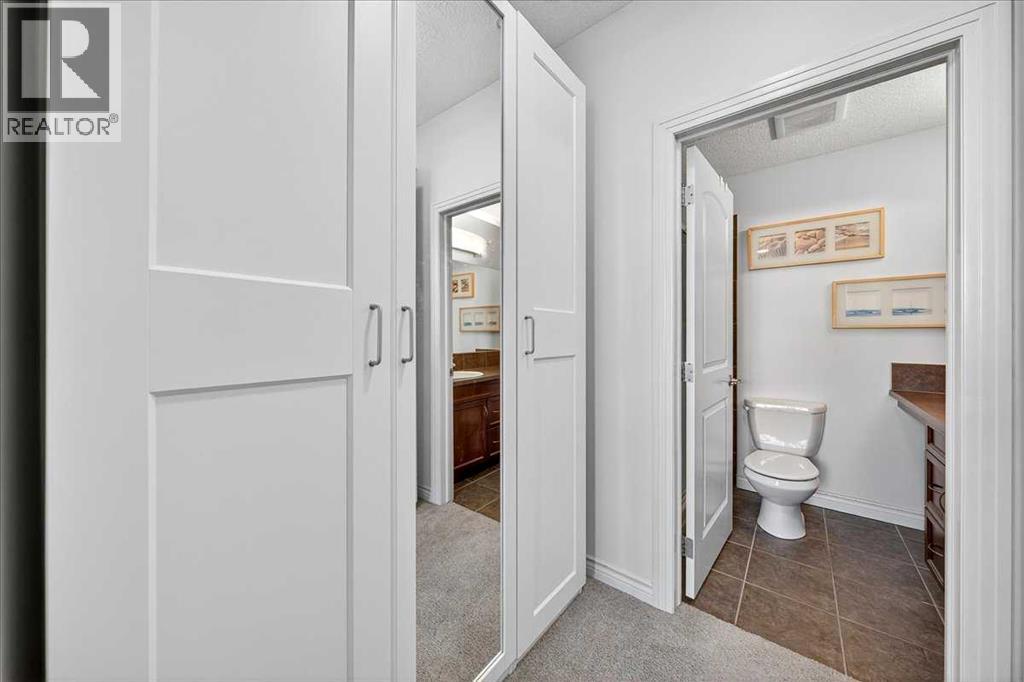 Single Family House for Sale in   Val Gardena View SW Springbank Hill Calgary 