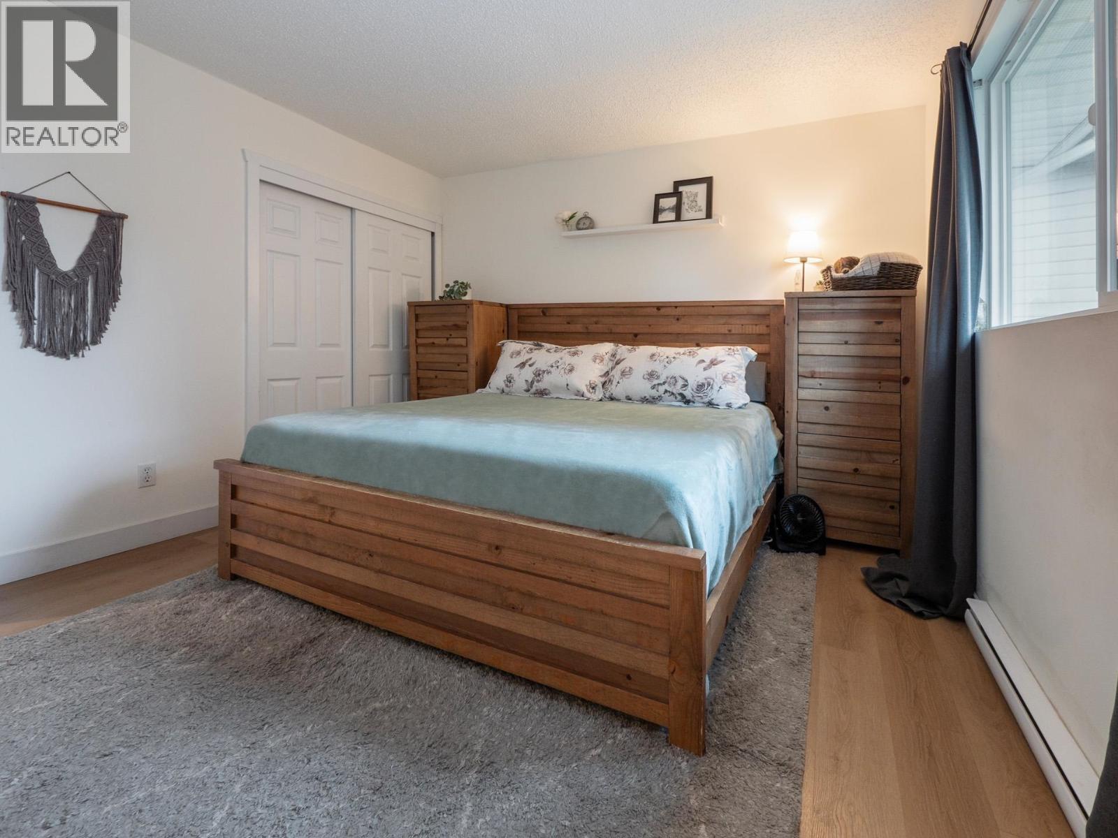 617 GOWER POINT ROAD, Gibsons