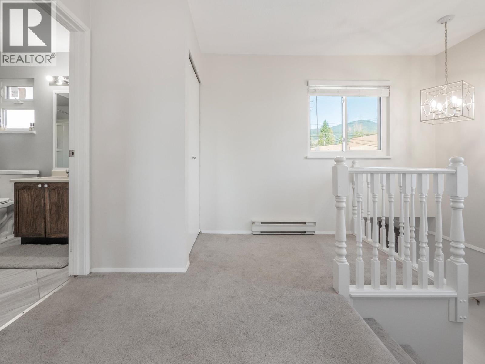 1 765 SCHOOL ROAD, Gibsons