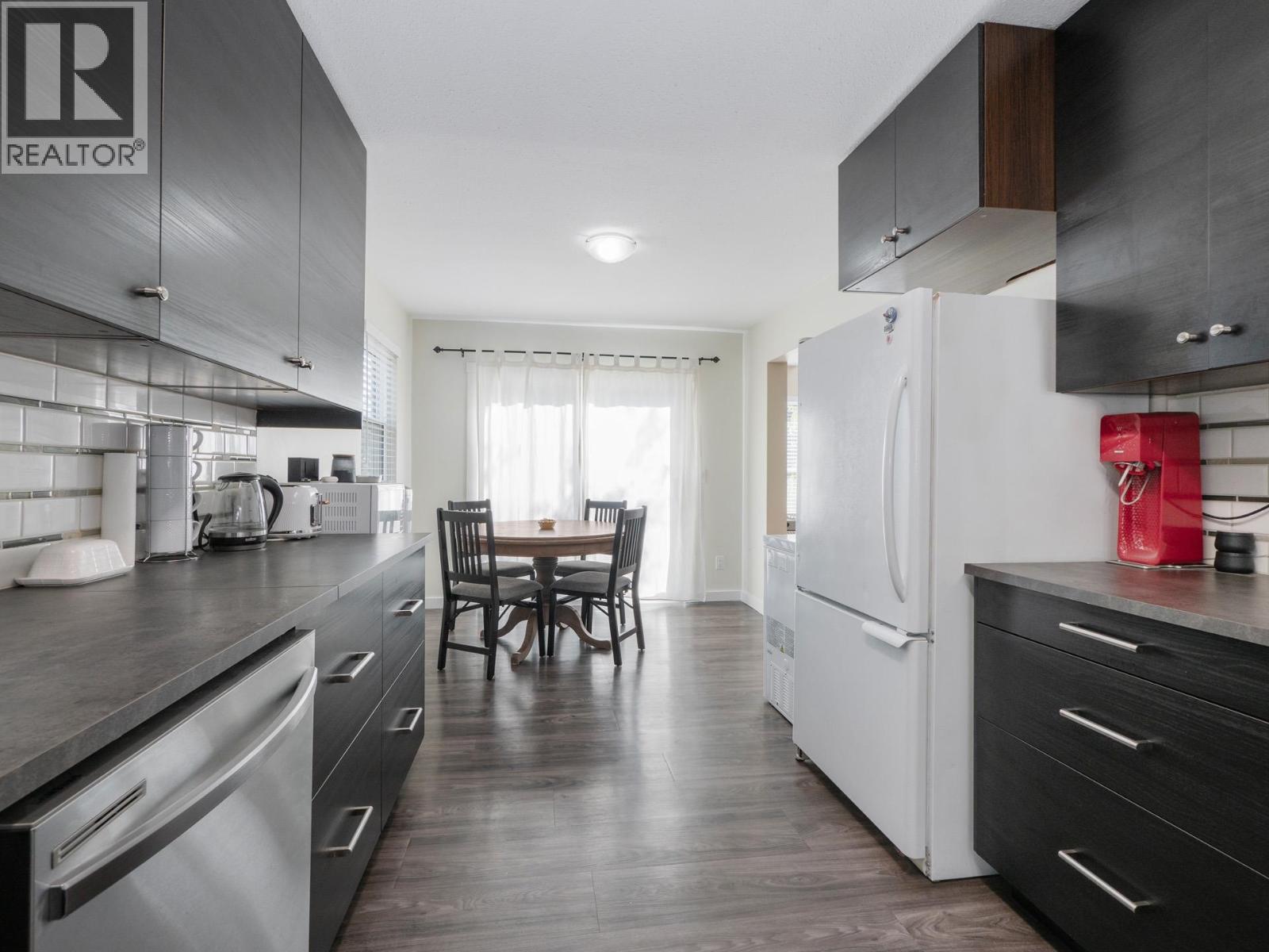 1 765 SCHOOL ROAD, Gibsons