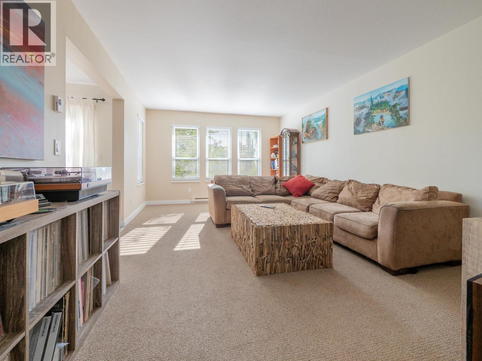 1 765 SCHOOL ROAD, Gibsons