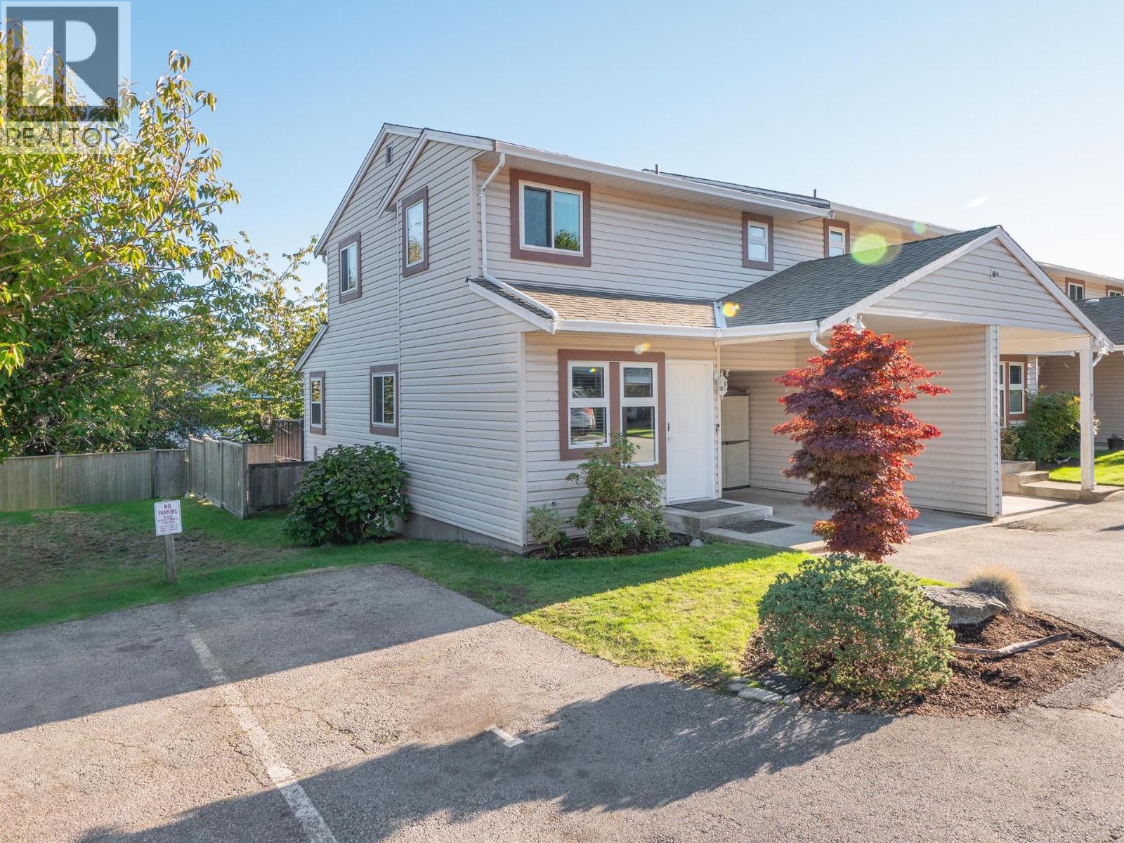 1 765 SCHOOL ROAD, Gibsons