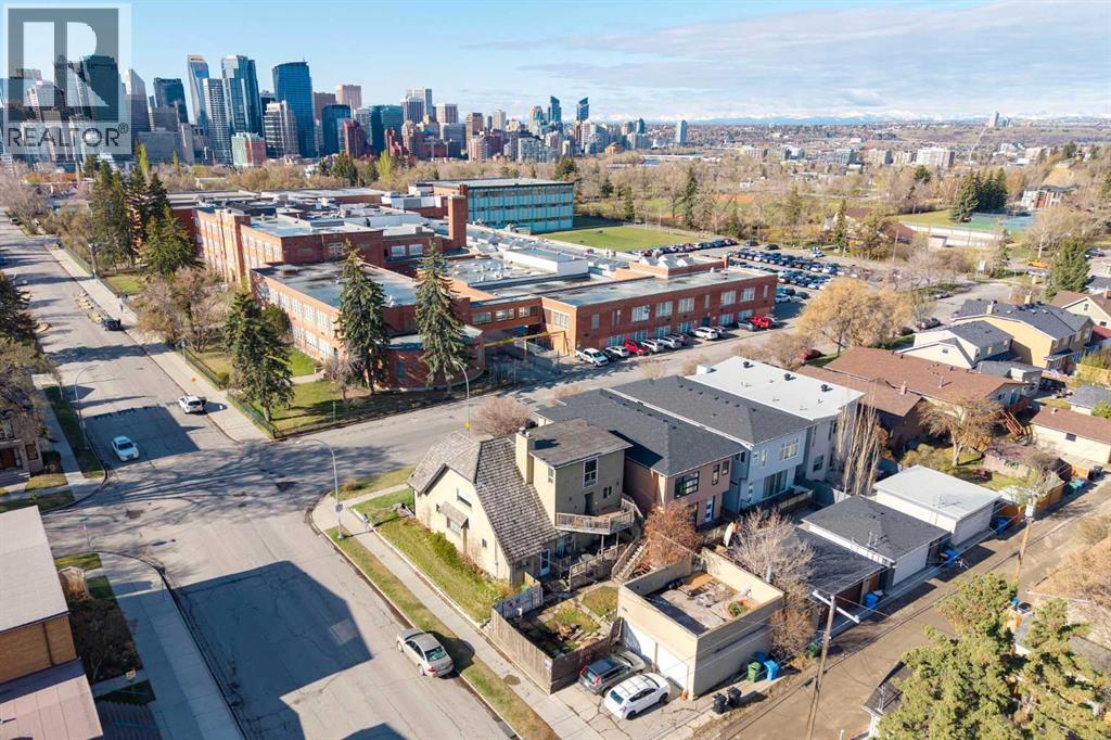 Single Family House for Sale in   Avenue NW Crescent Heights Calgary 