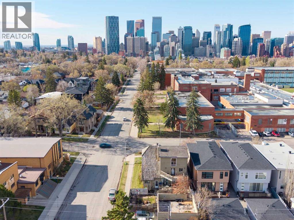 Single Family House for Sale in   Avenue NW Crescent Heights Calgary 