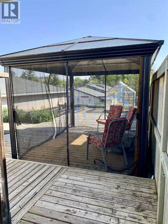 Single Family House 4 Level for Sale in  Dalmeny Hill NW Dalhousie Calgary 