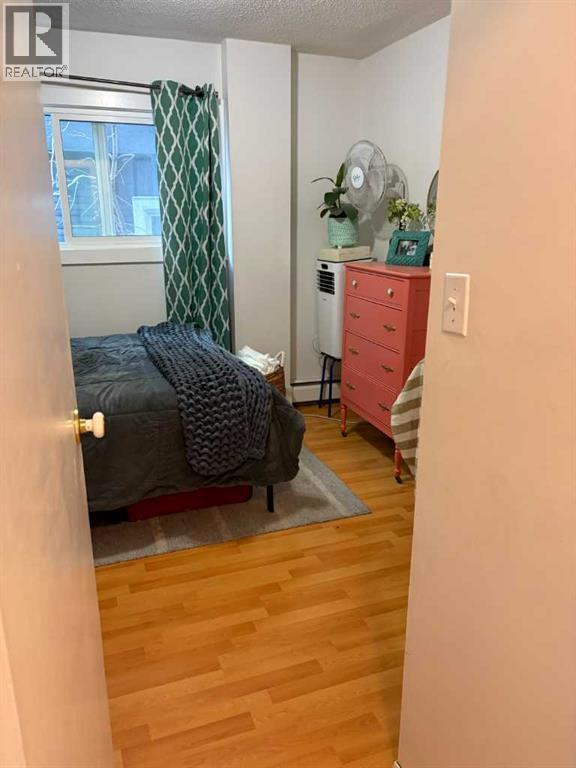 Single Family House for Sale in    Avenue SW Sunalta Calgary 