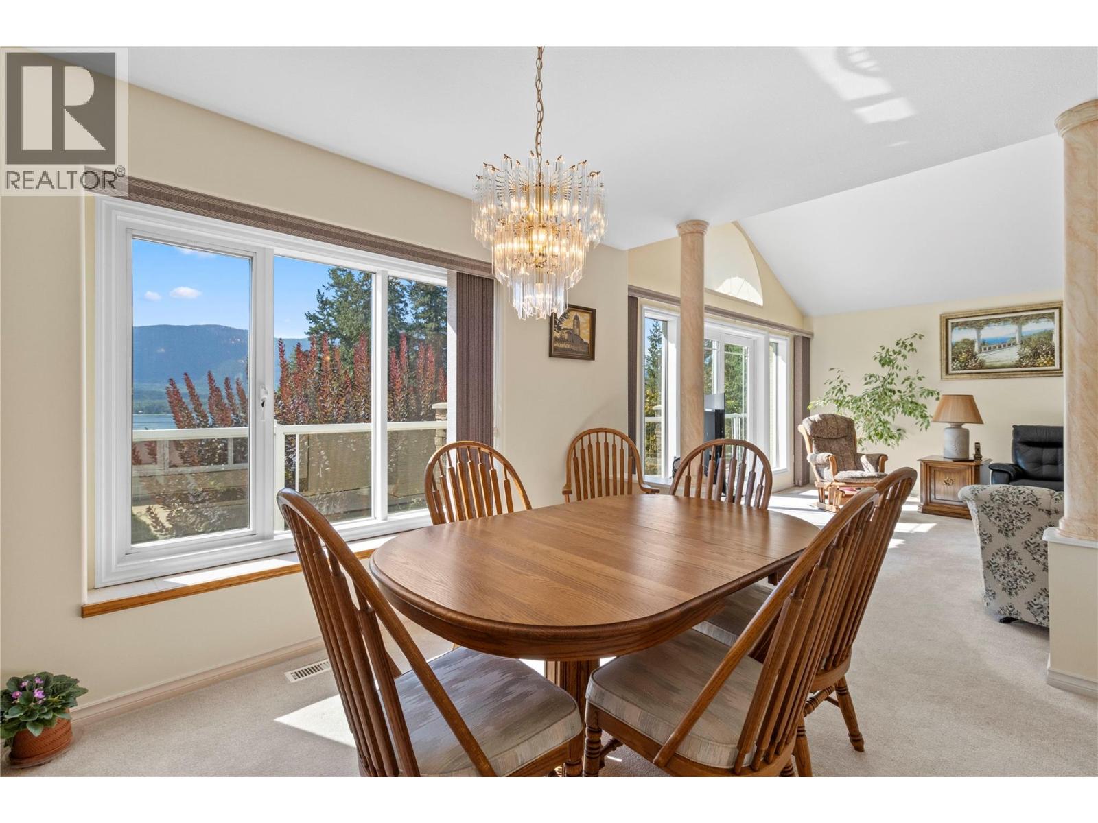 5231 11 Street NE, Salmon Arm