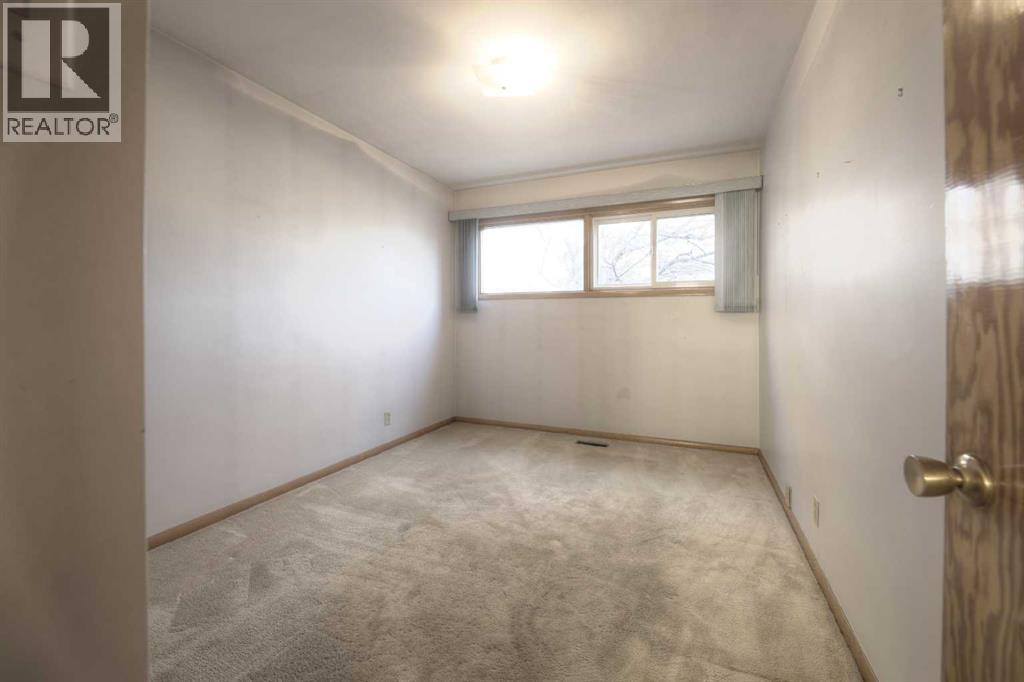 Single Family House Bungalow for Sale in  Rosery Drive NW Rosemont Calgary 