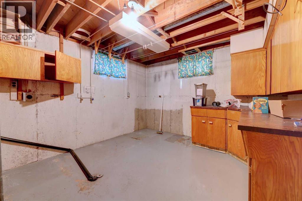 Single Family House Bungalow for Sale in  Rosery Drive NW Rosemont Calgary 