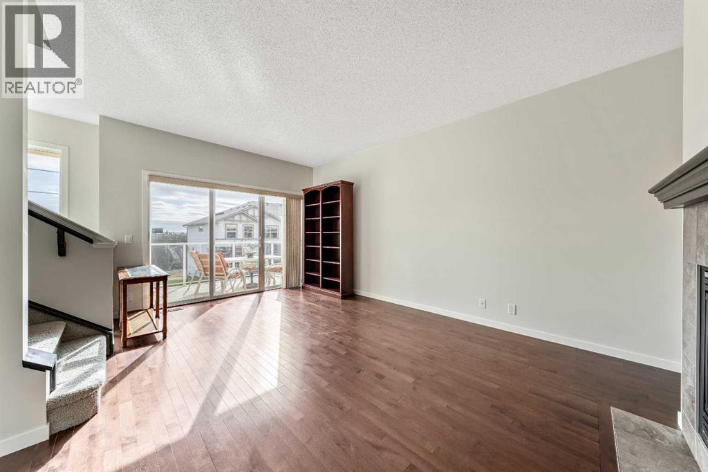 160 Sunset Point, Cochrane