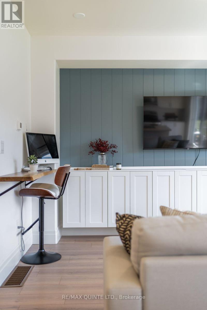 36 CAMPBELL CRESCENT - Photo 4 of 30, Prince Edward County (Picton Ward), Ontario